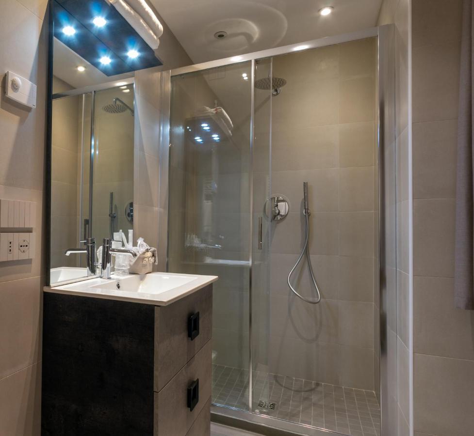 Brigante Suites Misano Adriatico Exterior foto